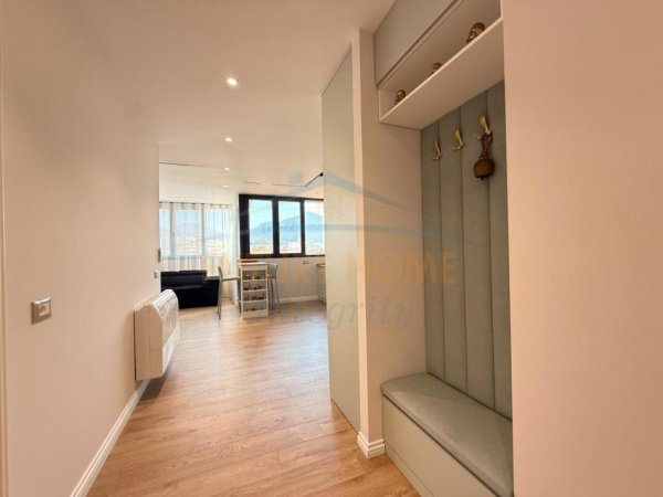 Tirane, jepet me qera apartament 2+1+Ballkon Kati 8, 100 m² 1.200 € (Rruga e Elbasanit, perballe Downtown)