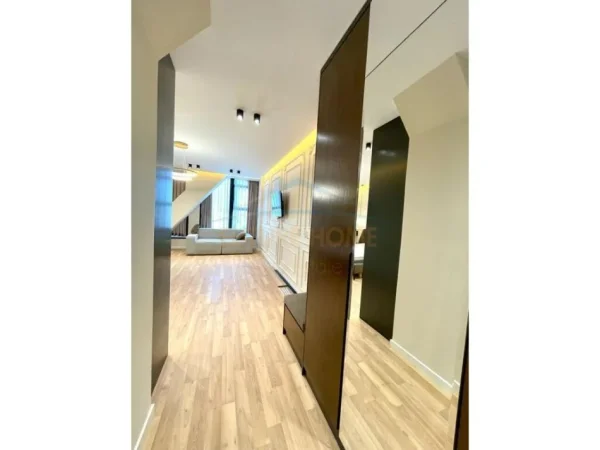 Tirane, jepet me qera apartament 1+1 Kati 10, 52 m² 580 € (Kompleksi Square21)
