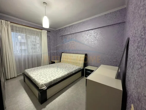 Tirane, jepet me qera apartament 2+1 Kati 4, 100 m² 550 € (Don Bosko)