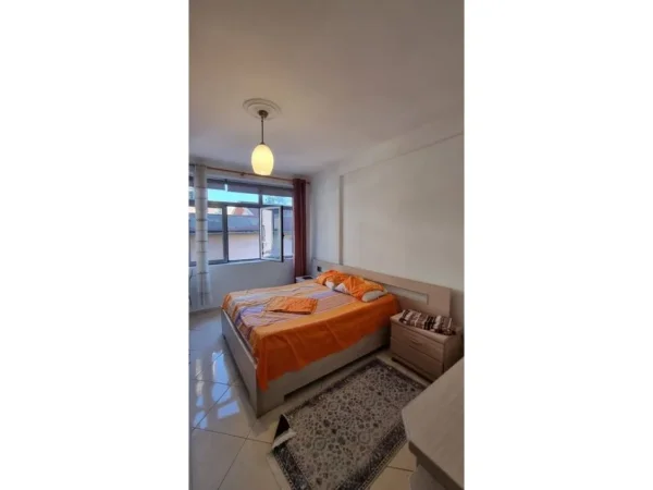 Tirane, jepet me qera apartament 2+1 Kati 2, 77 m² 600 € (Stacioni i trenit)