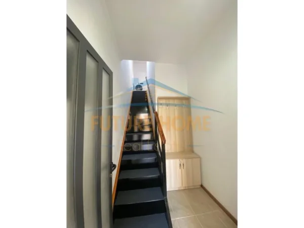 Tirane, jepet me qera apartament 2+1 Kati 2, 120 m² 600 € (Rruga Mine Peza)