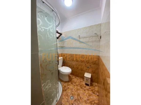 Tirane, jepet me qera apartament 2+1 Kati 2, 120 m² 600 € (Rruga Mine Peza)