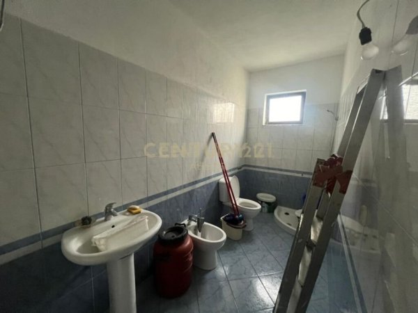 Durres, shes shtepi 2+1+Aneks+Ballkon Kati 0, 125.000 €