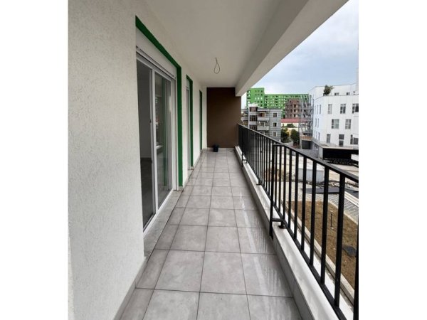 Tirane, jepet me qera apartament 2+1 Kati 3, 117 m² 600 € 