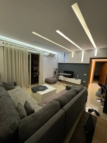 Tirane, jap me qera apartament 1+1 Kati 5, 74 m² 600 € (Kompleksi Vizion Plus)