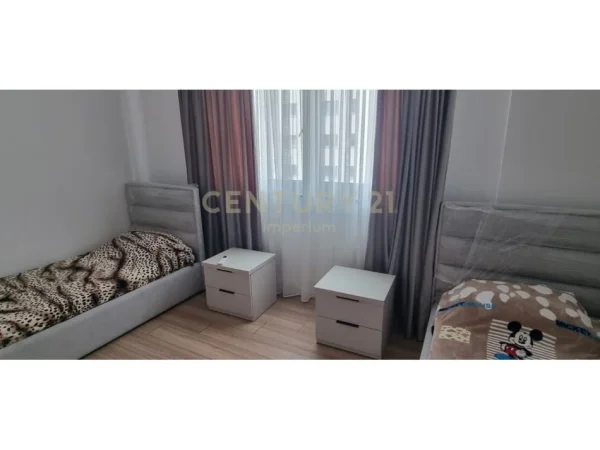 Tirane, jepet me qera apartament 2+1 Kati 6, 117 m² 850 € (fushës së Aviacionit)