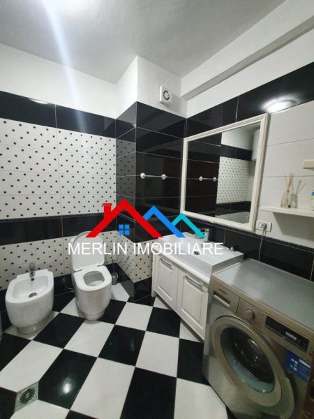 Tirane, jepet me qera apartament 3+1+Ballkon Kati 1, 120 m² 800 € (RRUGA FROSINA PLAKU,21 DHJETORI.)