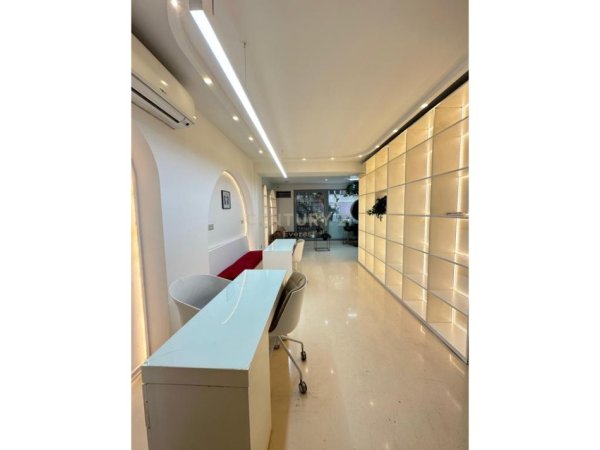 Tirane, jepet me qera ambjent biznesi Kati 2, 154 m² 1.400 € (Myslym Shyri.)
