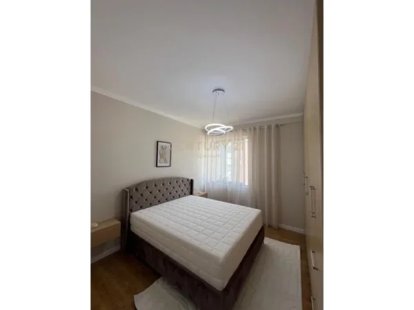 Tirane, shes apartament 2+1 Kati 9, 92 m² 148.000 € (Astir)