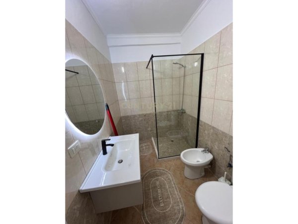 Tirane, shes apartament 2+1 Kati 9, 92 m² 148.000 € (Astir)