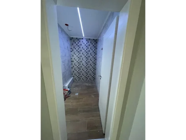 Tirane, shitet apartament 3+1 Kati 4, 124 m² 124.000 € (FRESK)