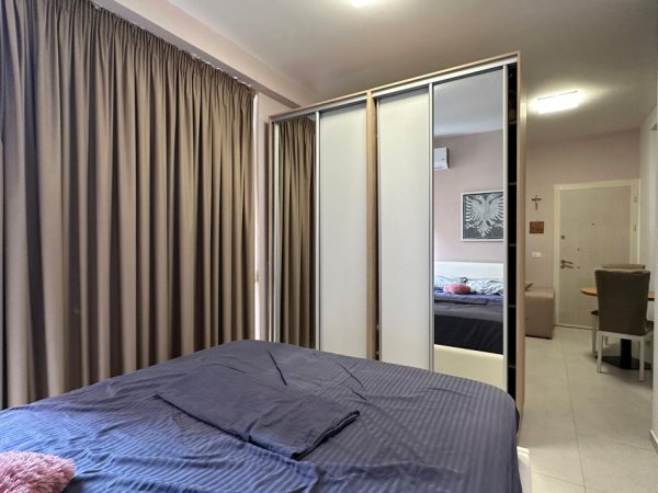 Tirane, jepet me qera garsonier 1+1 , 40 m² 350 € 