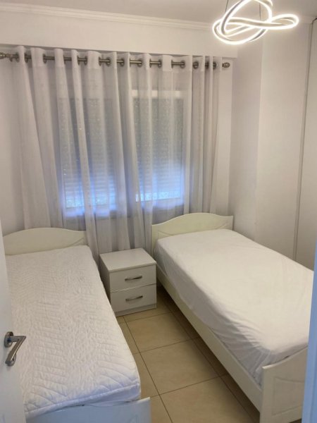 JEPET ME QIRA SUPER APARTAMENT 2+1+2 NE DON BOSKO PER 4 VAJZA NGA 175 =700 €URO