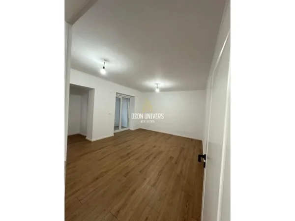 Tirane, shitet apartament 1+1 Kati 3, 55 m² 153.000 € (Ministria e Drejtësisë , Bulevardi Zogu i Parë)