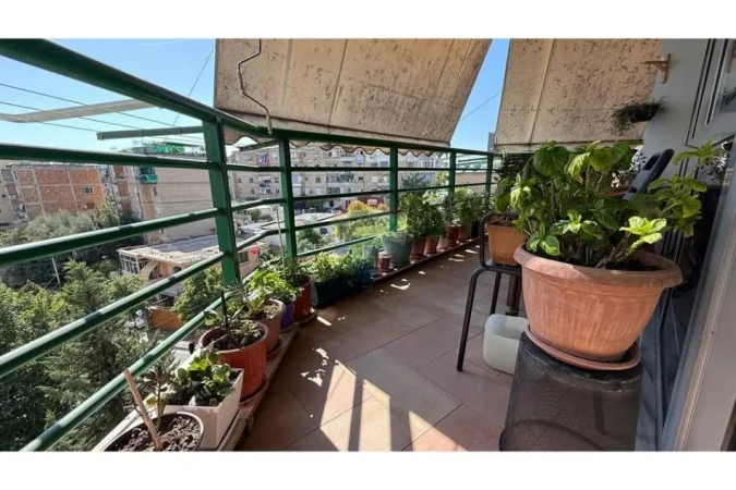 Tirane, shitet apartament 2+1+Ballkon , 134 m² 204.000 € 