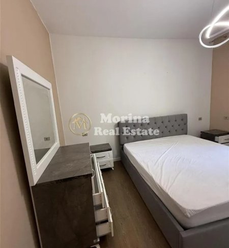 Tirane, jepet me qera apartament 1+1 Kati 2, 70 m² 450 € (Komuna e Parisit)