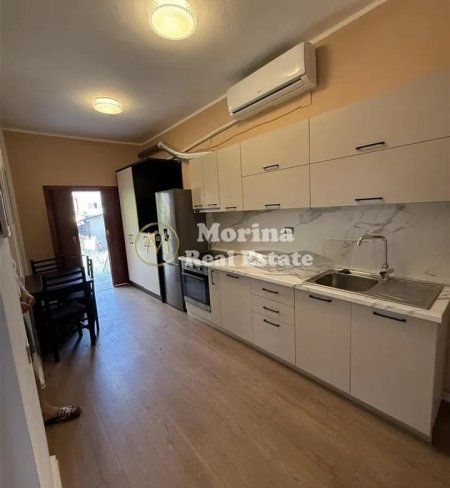 Tirane, jepet me qera apartament 1+1 Kati 2, 70 m² 450 € (Komuna e Parisit)