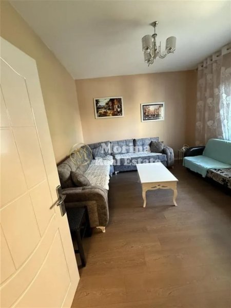Tirane, jepet me qera apartament 1+1 Kati 2, 70 m² 450 € (Komuna e Parisit)
