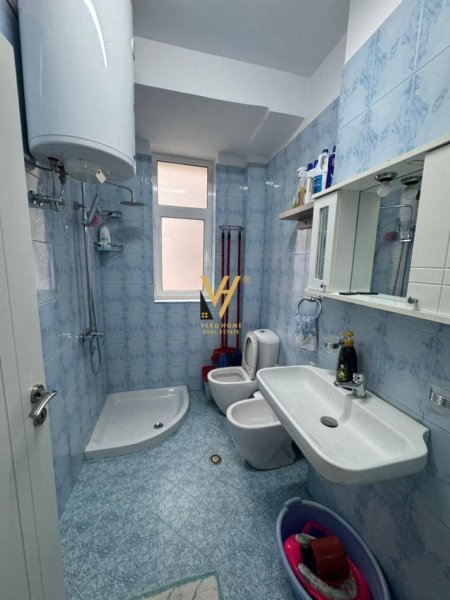 Tirane, shitet apartament 2+1+Ballkon Kati 3, 68 m² 140.000 € (KOMUNA E PARISIT)
