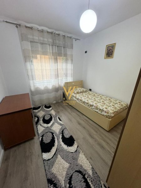Tirane, shitet apartament 2+1+Ballkon Kati 3, 68 m² 140.000 € (KOMUNA E PARISIT)