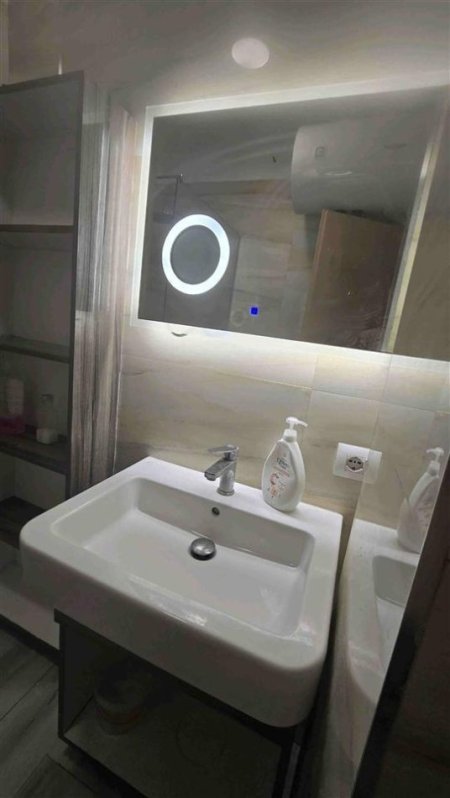 Tirane, jepet me qera apartament 2+1+Ballkon Kati 2, 60 m² 500 € (KODRA E DIELLIT)
