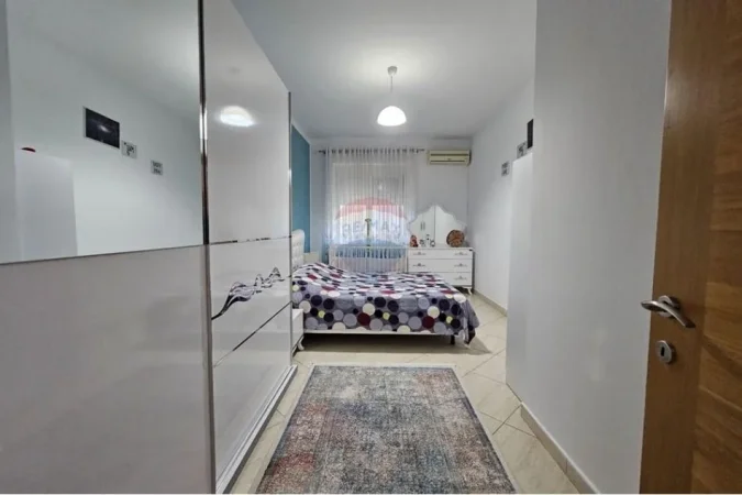 Tirane, shitet apartament 2+1+Ballkon , 124 m² 230.000 € 