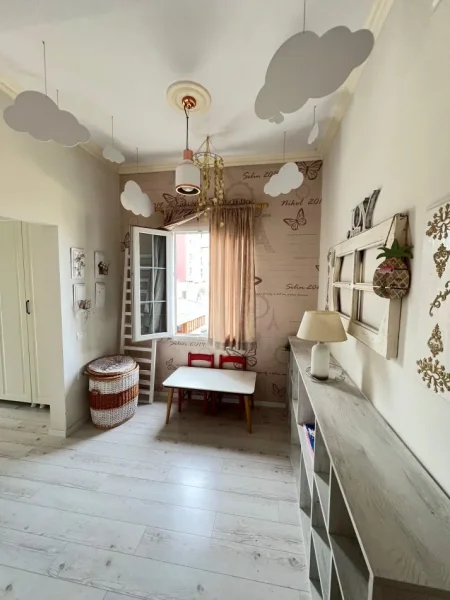 Tirane, shitet apartament 2+1+Aneks+Ballkon Kati 4, 100 m² 173.000 € 