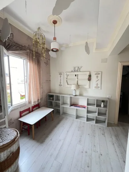 Tirane, shitet apartament 2+1+Aneks+Ballkon Kati 4, 100 m² 173.000 € 