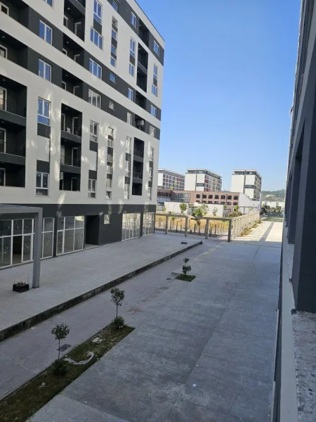 Tirane, shitet apartament 2+1+Ballkon Kati 1, 96 m² 108.000 € (UNIVERS CITY)