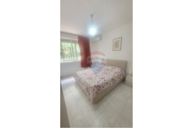 Tirane, jepet me qera apartament 1+1 , 64 m² 450 € 