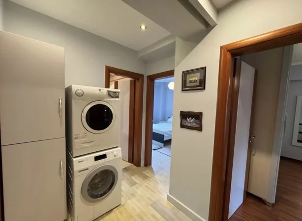 Tirane, jepet me qera apartament Kati 3, 165 m² 2.000 € 