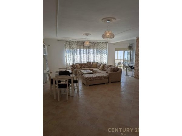 Durres, shitet apartament 3+1 Kati 5, 174 m² 170.000 € (Stadiumi , Durres)