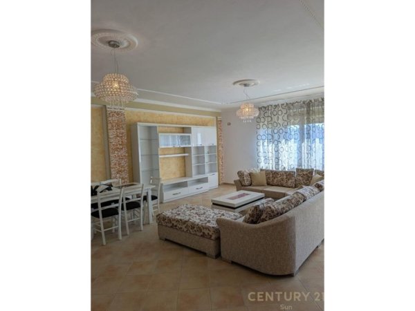 Durres, shitet apartament 3+1 Kati 5, 174 m² 170.000 € (Stadiumi , Durres)