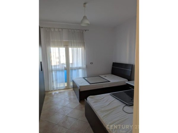 Durres, shitet apartament 3+1 Kati 5, 174 m² 170.000 € (Stadiumi , Durres)