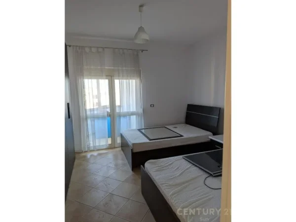Durres, shitet apartament 3+1 Kati 5, 174 m² 170.000 € (Stadiumi , Durres)