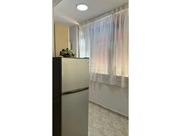 Tirane, jepet me qera apartament 1+1 Kati 6, 65 m² 550 € 