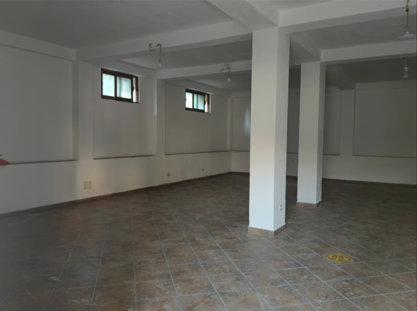 Tirane, jepet me qera magazine Kati 0, 100 m² 50,000 ALL (Rruga Tonin Harapi, Nd. 37, Tirane, 1005)