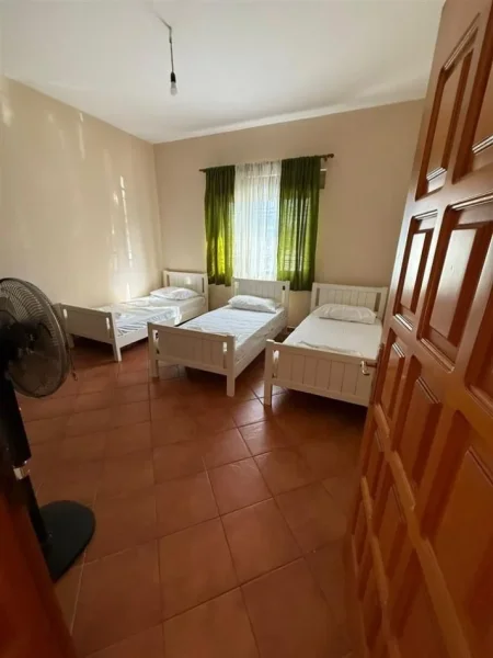 Tirane, jepet me qera apartament 2+1+Ballkon Kati 1, 85 m² 450 € (ASTIR)