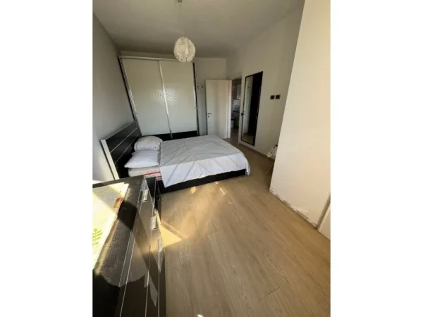 Shqiperi, jepet me qera apartament 1+1 Kati 4, 56 m² 500 € 