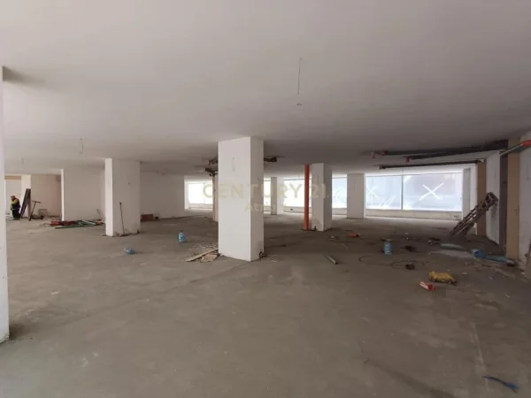 Tirane, shes ambjent biznesi Kati 1, 570 m² 685.000 € (Astir)