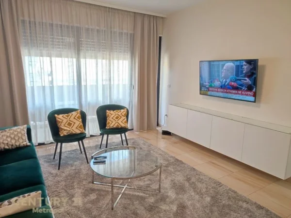 Tirane, jepet me qera apartament 1+1 Kati 3, 75 m² 700 € (prane Harry Fultz)
