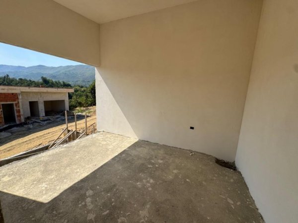 0683487469 Tirane, shitet Vile 3+1 Kati 0, 220 m² 520.000 € (MULLET , Residenca Green Field Residence)