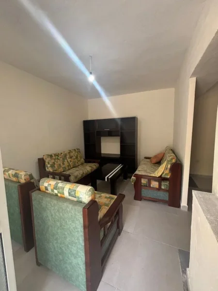 Tirane, jepet me qera apartament 1+1+Ballkon Kati 1, 72 m² 380 € (SELITE)