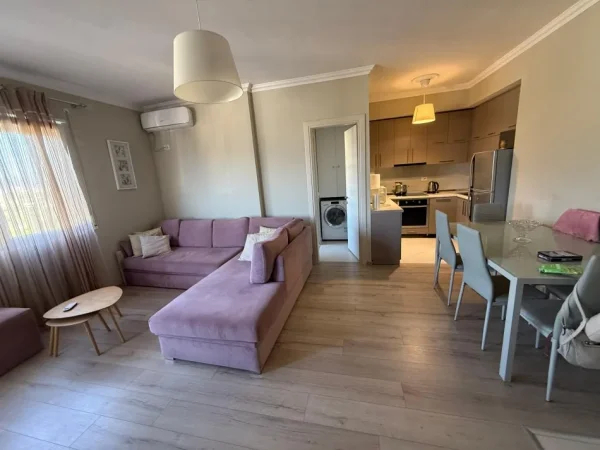 Tirane, jepet me qera apartament 1+1 Kati 6, 68 m² 600 € (HOTEL RADISON)