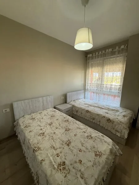 Tirane, jepet me qera apartament 1+1 Kati 6, 68 m² 600 € (HOTEL RADISON)