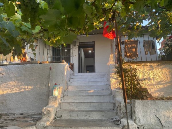 Tirane, shitet shtepi 1 Katshe Kati 1, 79 m² 79.000 € (Kombinat Tirane)