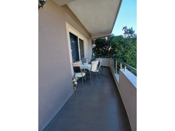 0683487469 Tirane, jepet me qera apartament 2+1 Kati 2, 110 m² 550 € (Rruga Siri Kodra , Prane Frigoriferit)