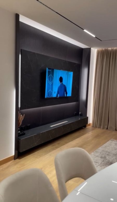 Tirane, jepet me qera apartament 2+1+Ballkon Kati 3, 100 m² 700 € (ASTIR)