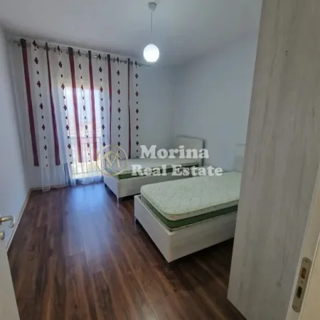 Tirane, jepet me qera apartament 2+1+Ballkon Kati 6, 109 m² 650 € (Astir)