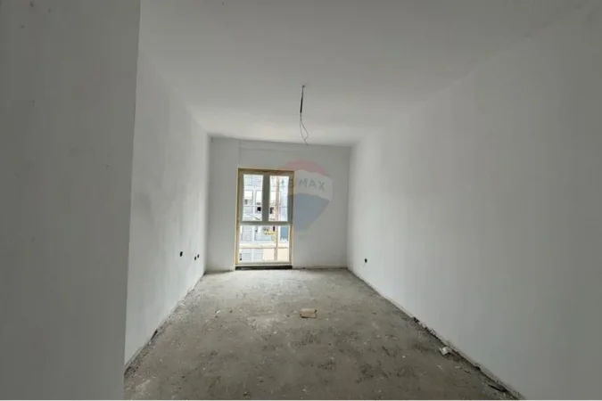 Tirane, shitet apartament 3+1+Ballkon , 143 m² 450.000 € 